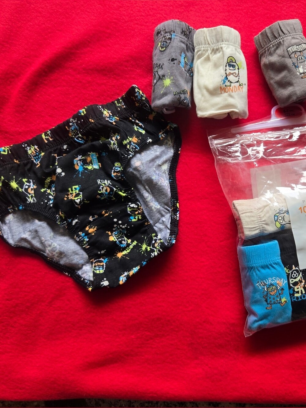 Primark Black 10 Briefs with Colorful Cartoon Print New Kids 6 7